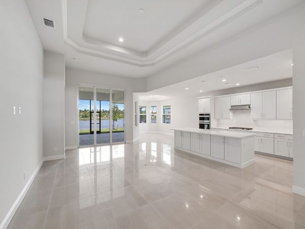 Naples Home 1019836