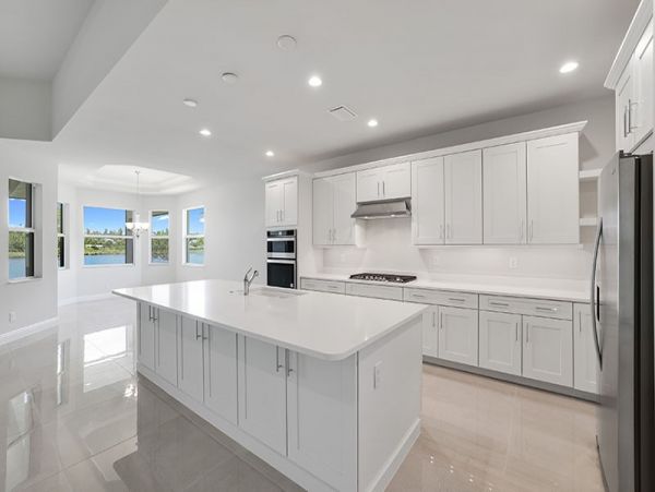 Naples Home 1019836