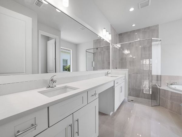Naples Home 1019836