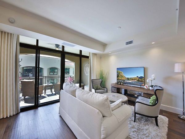 Naples Condo 1019837