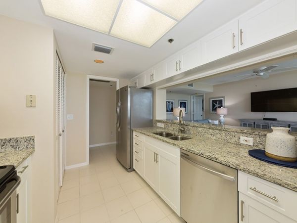 Naples Condo 1019838