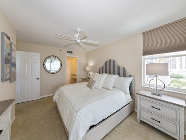 Naples Condo 1019838