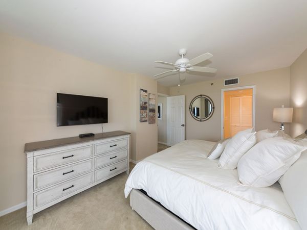 Naples Condo 1019838