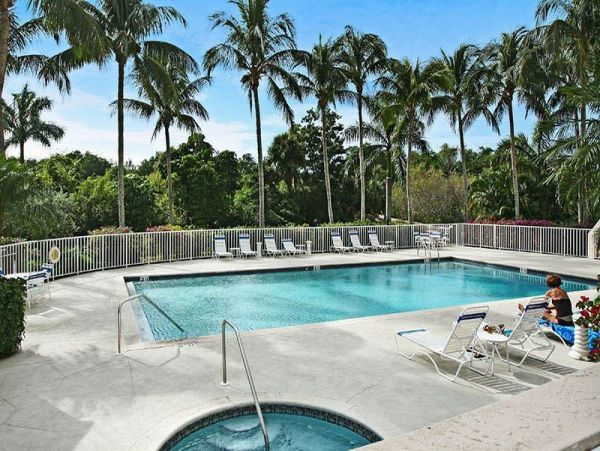 Naples Condo 1019838