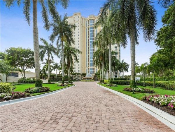 Naples Condo 1019842
