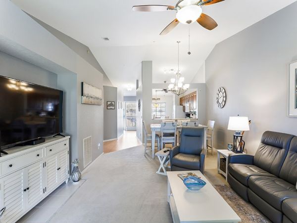 Naples Condo 1019844