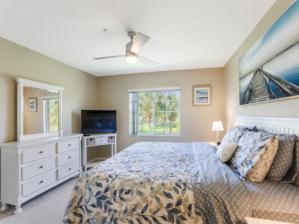 Naples Condo 1019844