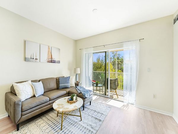 Naples Condo 1019845