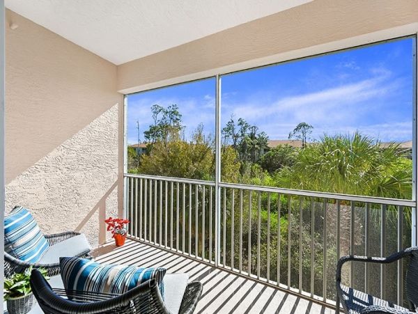 Naples Condo 1019845