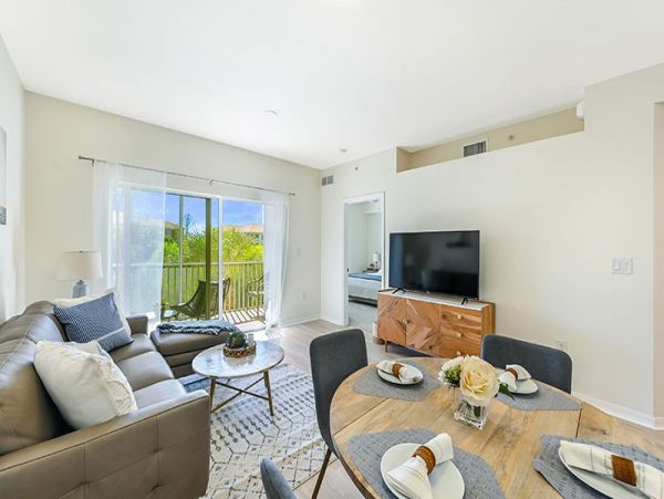 Naples Condo 1019845