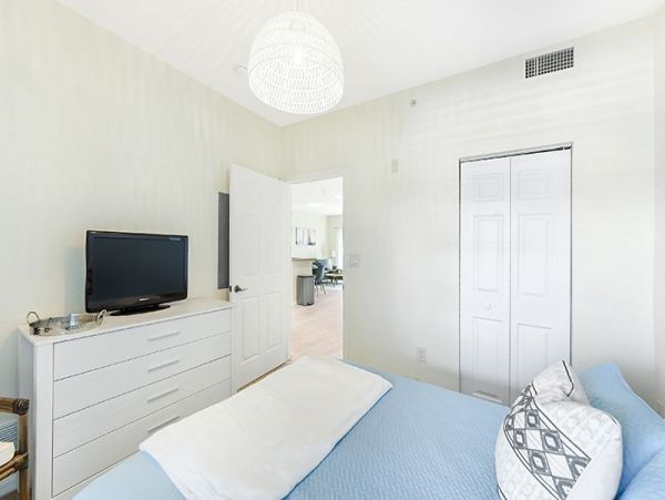 Naples Condo 1019845