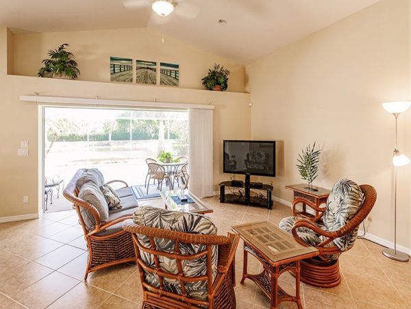 Naples Home 1019846