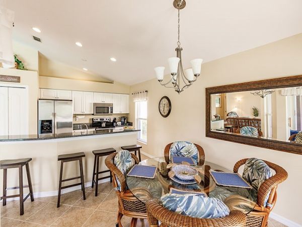 Naples Home 1019846