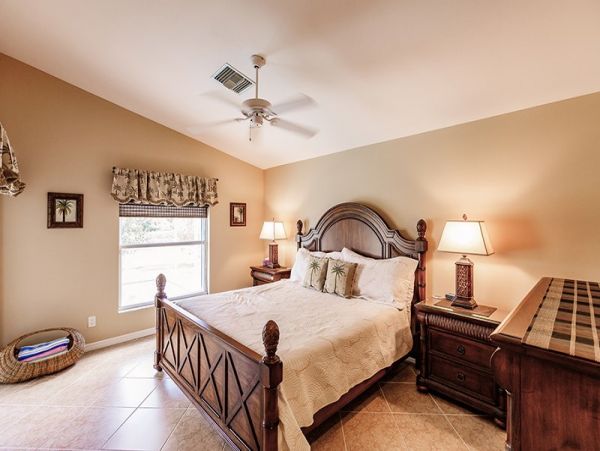 Naples Home 1019846
