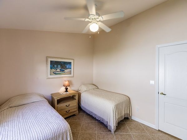 Naples Home 1019846