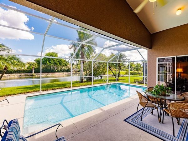 Naples Home 1019846