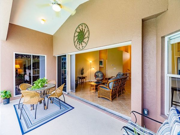 Naples Home 1019846