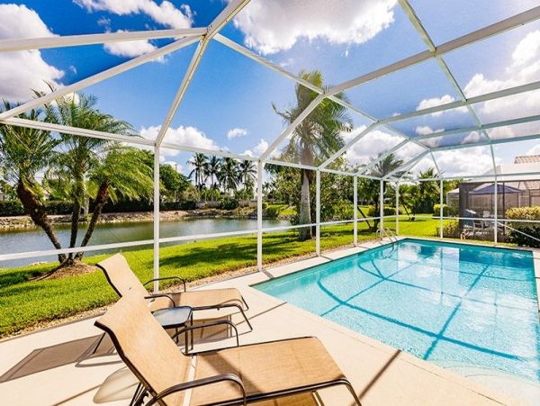 Naples Home 1019846