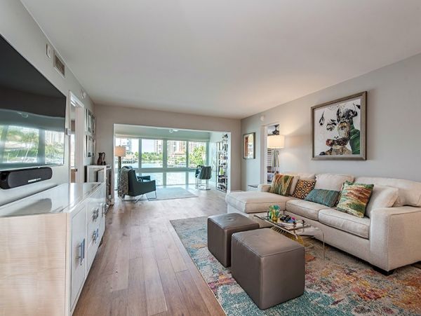Naples Condo 1019847