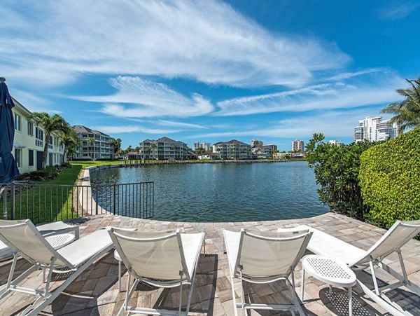 Naples Condo 1019847