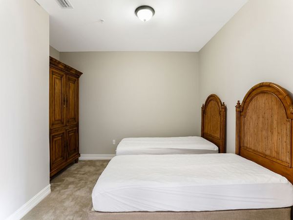 Naples Condo 1019849