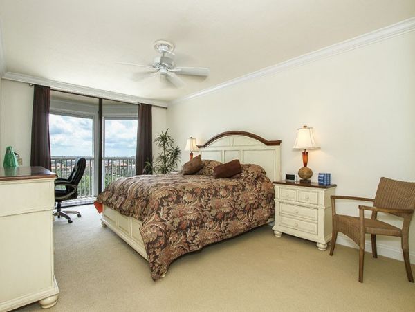 Naples Condo 1019850