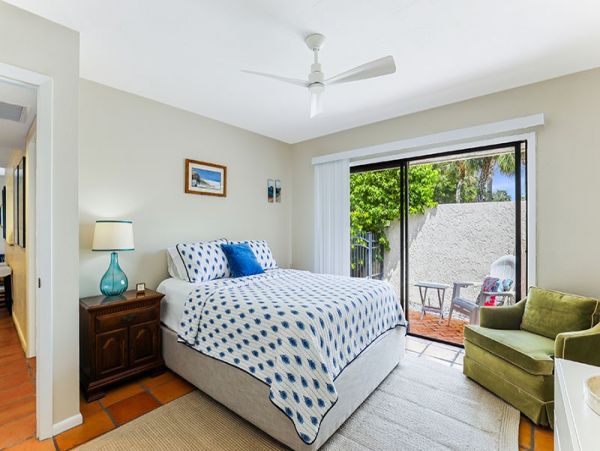 Naples Condo 1019851