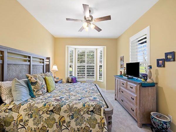 Naples Condo 1019852