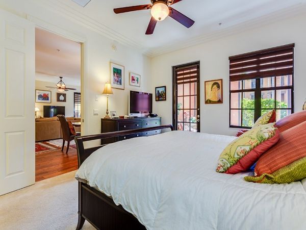 Naples Condo 1019853