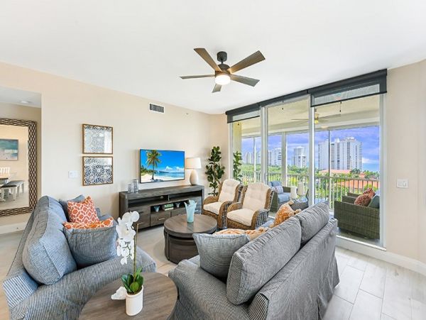 Naples Condo 1019854