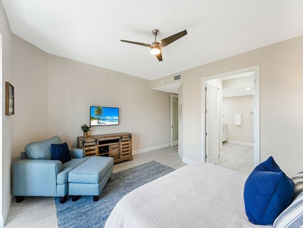 Naples Condo 1019854