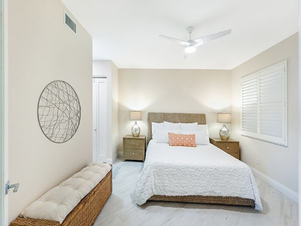 Naples Condo 1019854