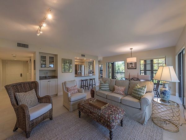 Naples Condo 1019857