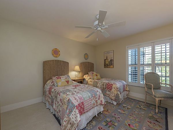 Naples Condo 1019857