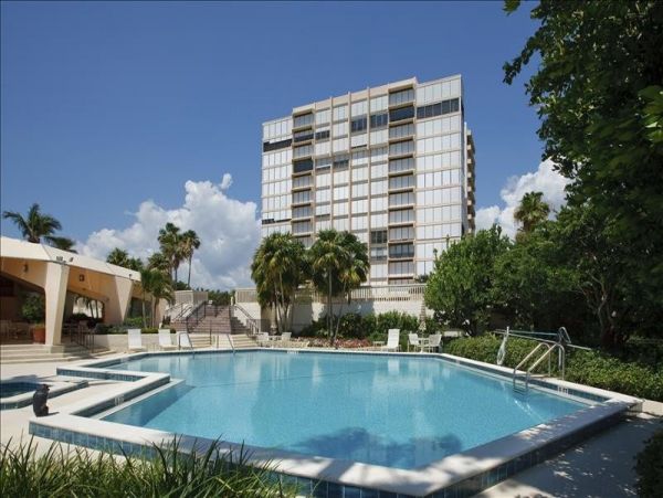 Naples Condo 1019861