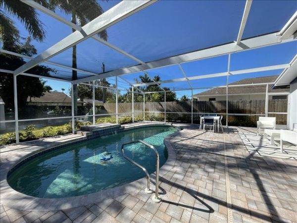 Naples Home 1019863