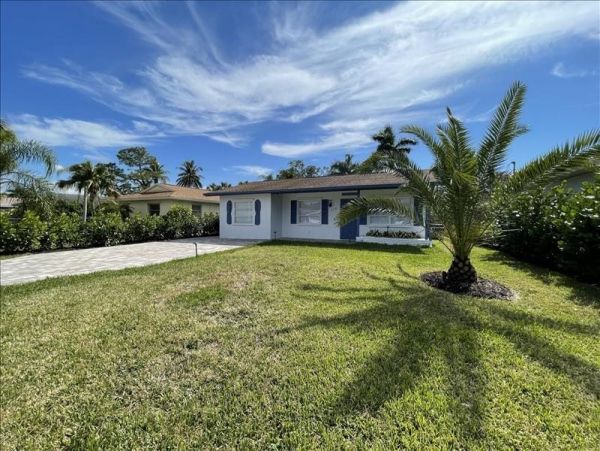 Naples Home 1019863