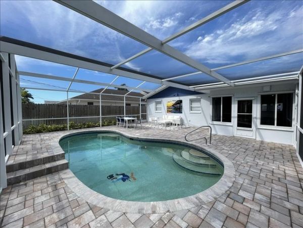 Naples Home 1019863