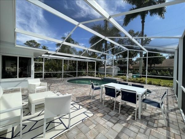 Naples Home 1019863