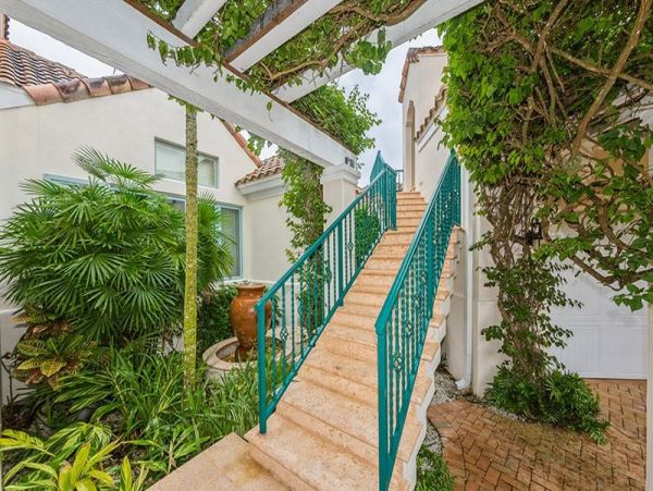 Naples Home 1019864