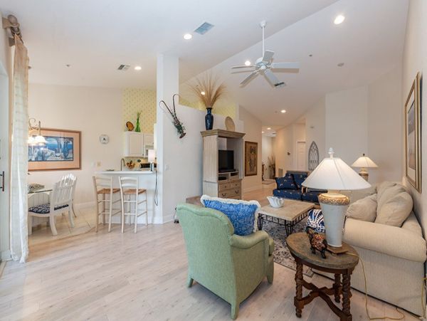 Naples Condo 1019866