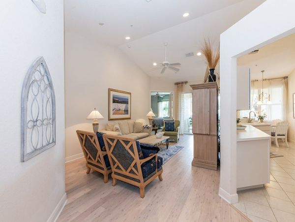 Naples Condo 1019866
