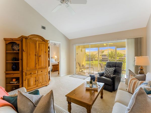 Naples Condo 1019867