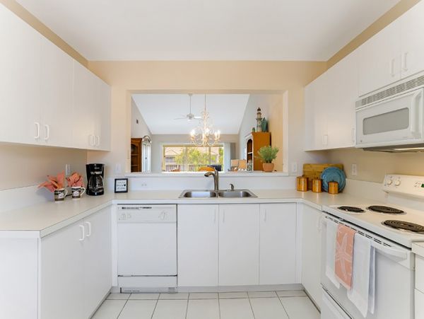 Naples Condo 1019867