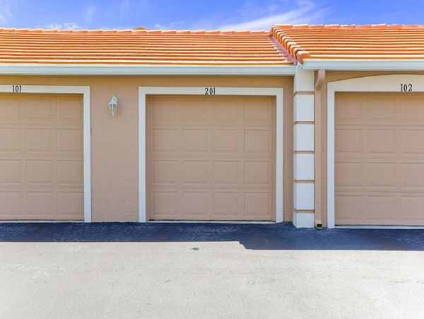 Naples Condo 1019867
