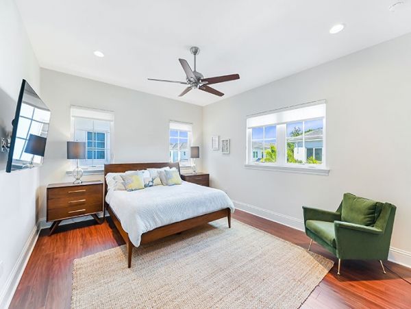 Naples Home 1019869
