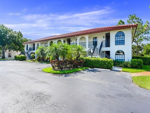 Naples Condo 1019870