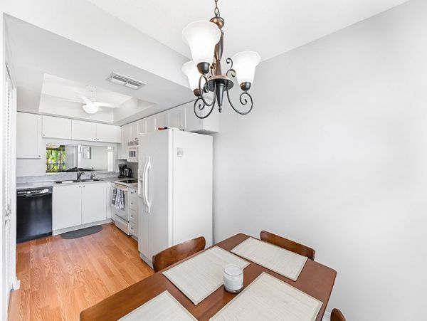Naples Condo 1019870