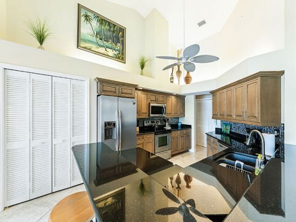 Naples Home 1019871