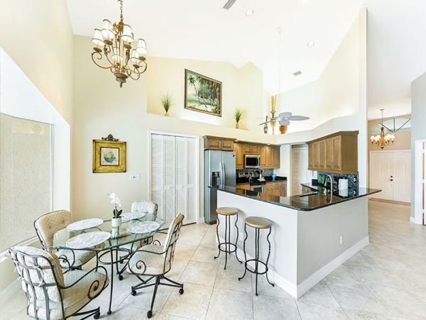 Naples Home 1019871